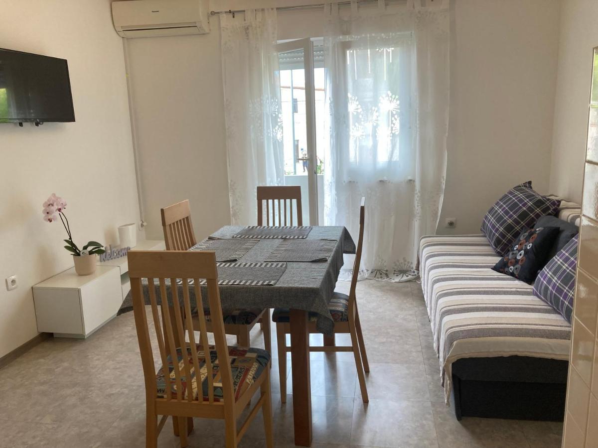 App Goga Apartment Umag Exterior foto